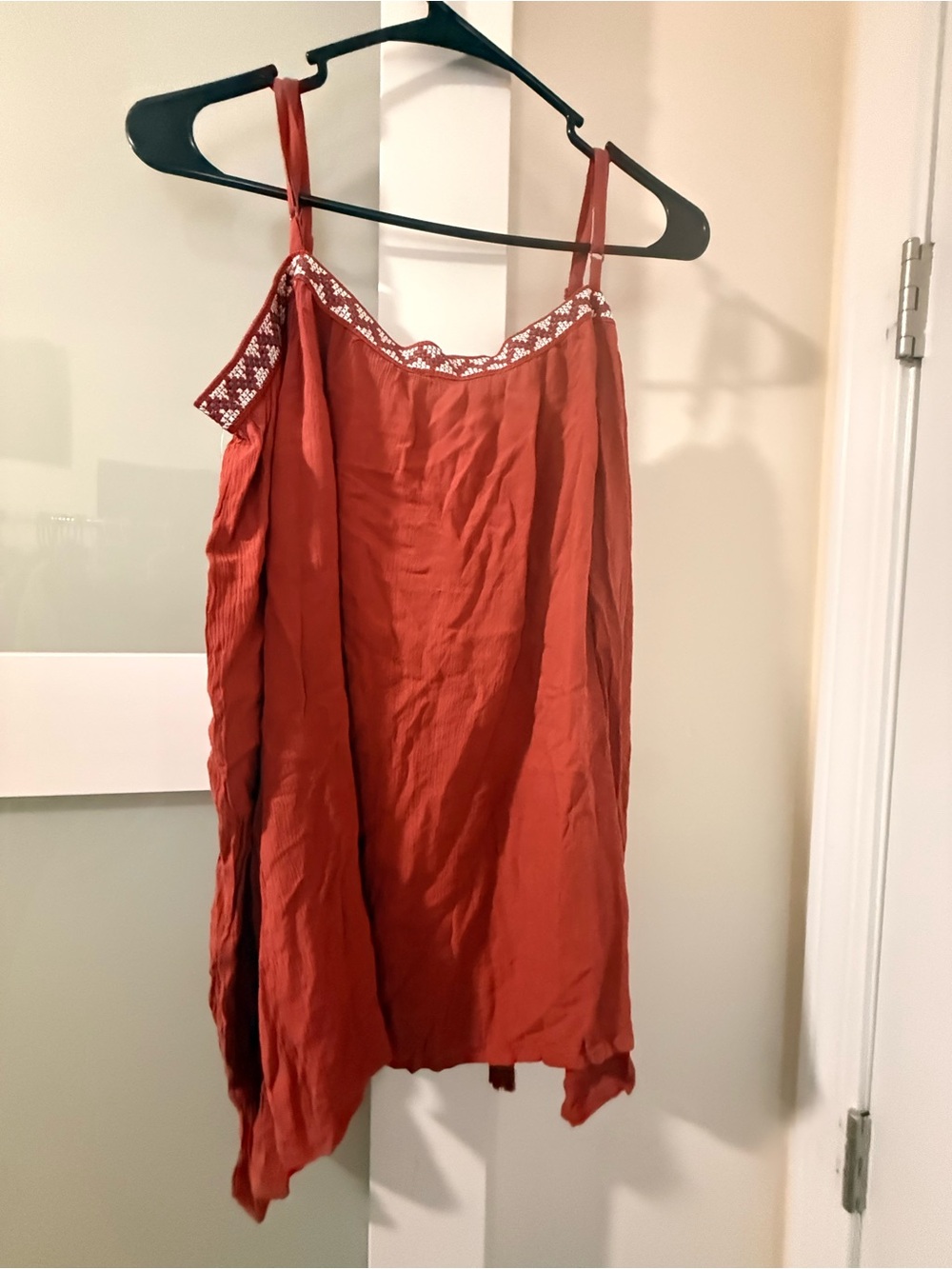 Embroidered Rust Cold-Shoulder Camisole - Picture 2 of 4